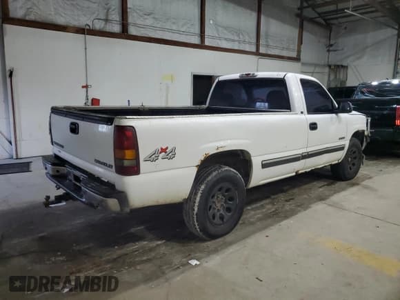 ✅ 2000 Chevrolet Silverado 1500 • VIN: 1GCEK14VXYE361973 • Лот: 89648195. Опубликован ранее на Copart с пробегом 255 500 миль. Бесплатный доступ к архиву аукционных продаж из США и подробный отчёт об истории автомобиля на DreamBid. Изображение 3.
