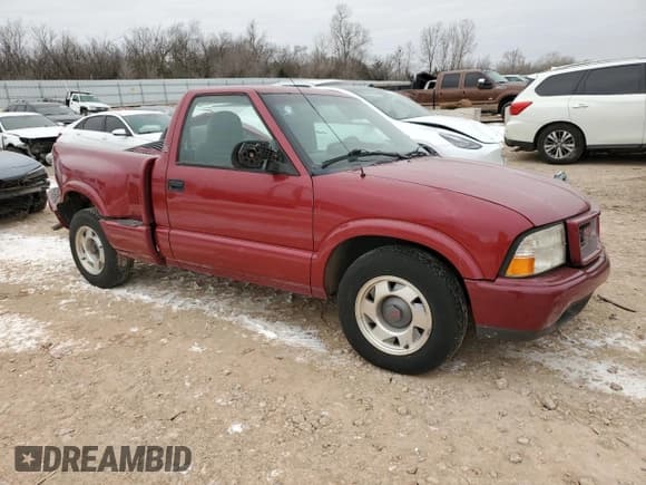 ✅ 2001 GMC Sonoma SLS • VIN: 1GTCS14W618106533 • Lot: 45505595. Listed on Copart with 114,830 mi. Free auction sales archive from the USA and detailed vehicle history report at DreamBid. Image 4.