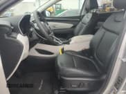 ✅ 2022 Hyundai Tucson SEL • VIN: 5NMJB3AE5NH048532 • Lot: 70656404. Wystawiony na Copart z przebiegiem 9 384 mil. Bezpłatny archiwum sprzedaży aukcyjnych z USA i szczegółowy raport historii pojazdu na DreamBid. Zdjęcie 7.