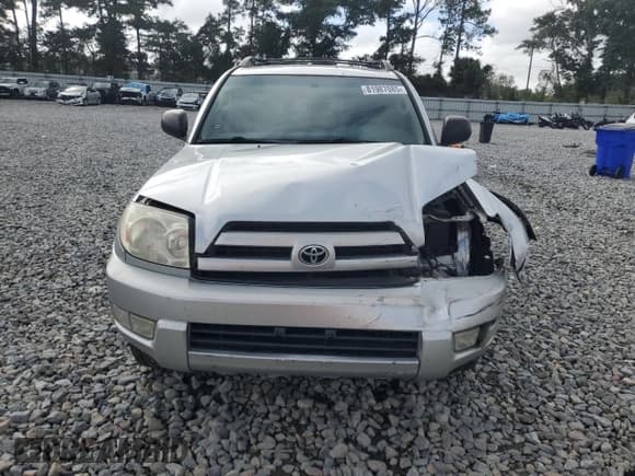✅ 2004 Toyota 4Runner SR5 • VIN: JTEZU14R440033322 • Лот: 81987085. Опубликован ранее на Copart с пробегом 271 640 миль. Бесплатный доступ к архиву аукционных продаж из США и подробный отчёт об истории автомобиля на DreamBid. Изображение 5.