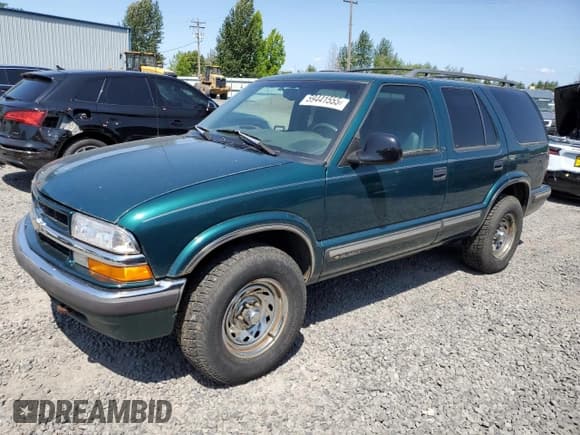 ✅ 1998 Chevrolet Blazer LS • VIN: 1GNDT13W5W2184533 • Лот: 59441555. Опубликован ранее на Copart с пробегом 124 339 миль. Бесплатный доступ к архиву аукционных продаж из США и подробный отчёт об истории автомобиля на DreamBid. Изображение 1.