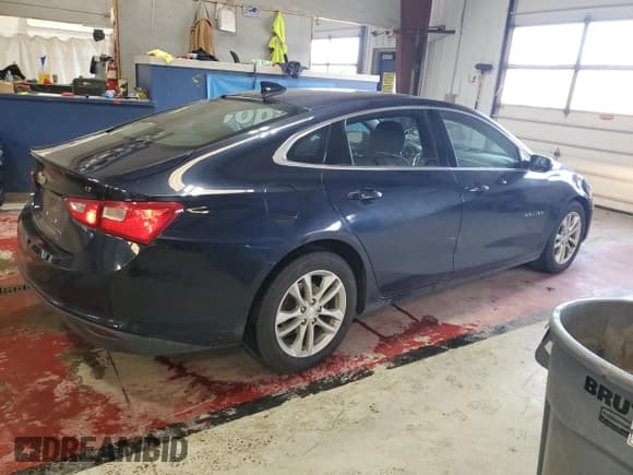 ✅ 2018 Chevrolet Malibu LT • VIN: 1G1ZD5ST0JF151427 • Lot: 90697695. Listed on Copart with 173,834 mi. Free auction sales archive from the USA and detailed vehicle history report at DreamBid. Image 3.