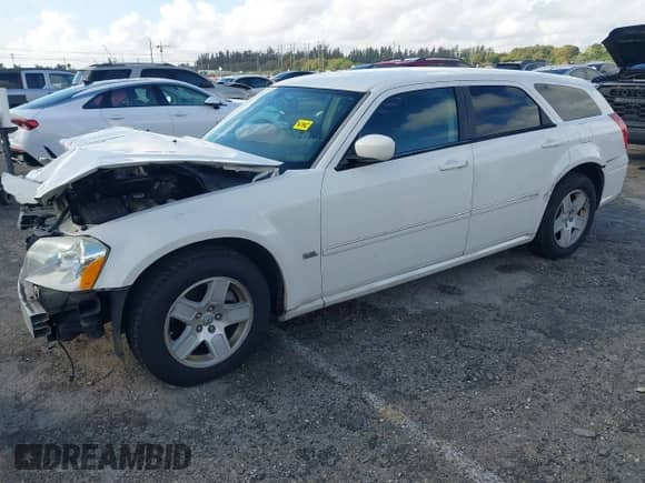 2006 Dodge Magnum с VIN 2D4FV47V06H446788, выставлен на аукционе IAAI как лот 41571984 с пробегом 244 231 миль миль и . История ставок и продаж доступна на DreamBid. Изображение 2.