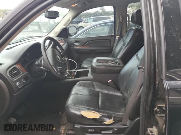 ✅ 2007 Chevrolet Avalanche 2LT • VIN: 3GNEC12J07G267368 • Lot: 84643225. Listed on Copart with 243,118 mi. Free auction sales archive from the USA and detailed vehicle history report at DreamBid. Image 7.