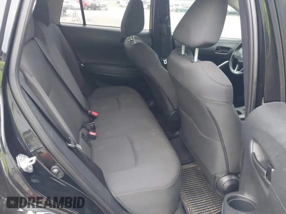 ✅ 2025 Toyota Corolla Cross LE • VIN: 7MUBAAAGXSV122331 • Lot: 43138988. Listed on IAAI with 4,124 mi. Free auction sales archive from the USA and detailed vehicle history report at DreamBid. Image 8.