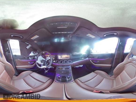 ✅ 2020 Mercedes-Benz E 63 S AMG • VIN: WDDZF8KB5LA722488 • Lot: 91516245. Wystawiony na Copart z przebiegiem 47 483 mil. Bezpłatny archiwum sprzedaży aukcyjnych z USA i szczegółowy raport historii pojazdu na DreamBid. Zdjęcie 14.