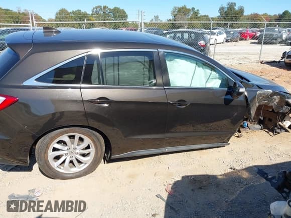 ✅ 2017 Acura RDX Technology • VIN: 5J8TB4H58HL000208 • Lot: 43522322. Wystawiony na IAAI z przebiegiem 116 876 mil. Bezpłatny archiwum sprzedaży aukcyjnych z USA i szczegółowy raport historii pojazdu na DreamBid. Zdjęcie 14.