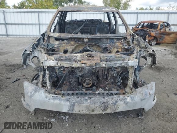 ✅ 2021 Chevrolet Silverado 1500 RST • VIN: 1GCUYEED7MZ162020 • Лот: 82271205. Опубликован ранее на Copart с пробегом Не указан. Бесплатный доступ к архиву аукционных продаж из США и подробный отчёт об истории автомобиля на DreamBid. Изображение 5.