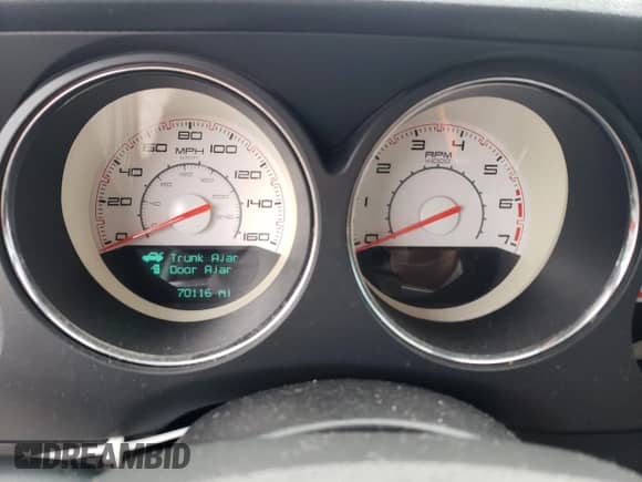 2013 Dodge Challenger R/T Plus z VIN 2C3CDYBT2DH558798, wystawiony jako Copart lot #62364224 z przebiegiem 70 116 mil mil oraz Szkoda całkowita • Salvage title. Historia ofert i sprzedaży dostępna na DreamBid. Obrazek 9.