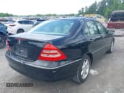 ✅ 2003 Mercedes-Benz C 240 • VIN: WDBRF61JX3A457198 • Lot: 42380809. Listed on IAAI with 251,167 mi. Free auction sales archive from the USA and detailed vehicle history report at DreamBid. Image 4.