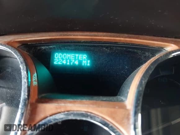 ✅ 2011 Buick Enclave CXL-2 • VIN: 5GAKRCED6BJ118452 • Lot: 42889090. Wystawiony na IAAI z przebiegiem 224 174 mil. Bezpłatny archiwum sprzedaży aukcyjnych z USA i szczegółowy raport historii pojazdu na DreamBid. Zdjęcie 7.