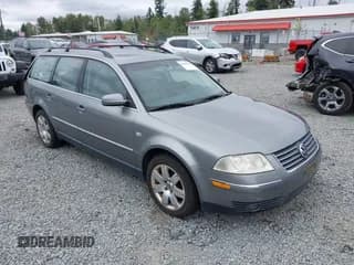 ✅ 2001 Volkswagen Passat GLX • VIN: WVWYH63B91E232225 • Lot: 42666488. Wystawiony na IAAI z przebiegiem 133 651 mil. Bezpłatny archiwum sprzedaży aukcyjnych z USA i szczegółowy raport historii pojazdu na DreamBid. Zdjęcie 1.