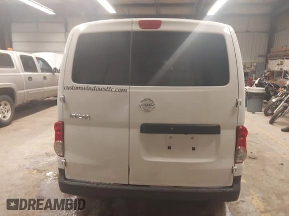 ✅ 2018 Nissan NV200 S • VIN: 3N6CM0KN9JK705008 • Lot: 41482004. Listed on IAAI with 69,232 mi. Free auction sales archive from the USA and detailed vehicle history report at DreamBid. Image 17.