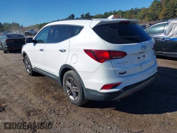 ✅ 2017 Hyundai Santa Fe 2.4L • VIN: 5NMZUDLB2HH023906 • Лот: 43449632. Опубликован ранее на IAAI с пробегом 72 485 миль. Бесплатный доступ к архиву аукционных продаж из США и подробный отчёт об истории автомобиля на DreamBid. Изображение 3.