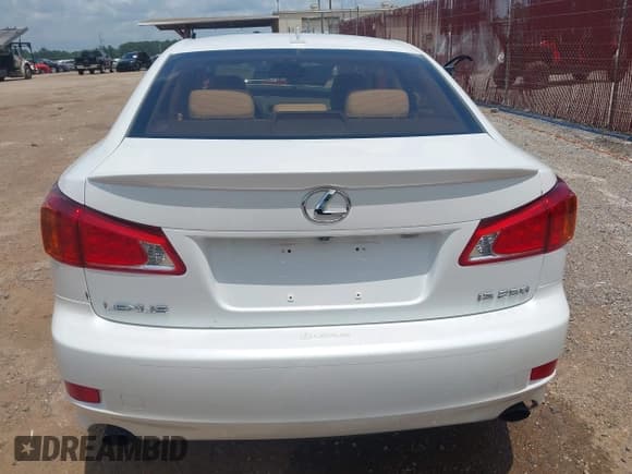 ✅ 2010 Lexus IS 250 • VIN: JTHBF5C27A2097106 • Lot: 42431386. Listed on IAAI with 146,212 mi. Free auction sales archive from the USA and detailed vehicle history report at DreamBid. Image 16.