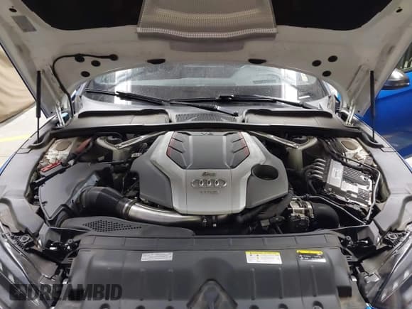 ✅ 2022 Audi RS 5 Sportback • VIN: WUAAWCF51NA902099 • Lot: 43455117. Listed on IAAI with 53,874 mi. Free auction sales archive from the USA and detailed vehicle history report at DreamBid. Image 10.