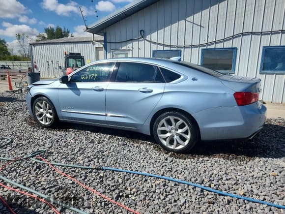 ✅ 2015 Chevrolet Impala LTZ • VIN: 1G1165S36FU116398 • Lot: 82065425. Wystawiony na Copart z przebiegiem 126 479 mil. Bezpłatny archiwum sprzedaży aukcyjnych z USA i szczegółowy raport historii pojazdu na DreamBid. Zdjęcie 2.
