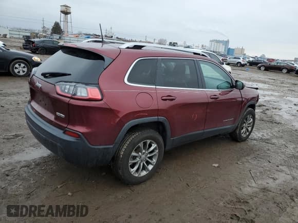 ✅ 2020 Jeep Cherokee Latitude Plus • VIN: 1C4PJMLB8LD560152 • Lot: 93030725. Wystawiony na Copart z przebiegiem 88 484 mil. Bezpłatny archiwum sprzedaży aukcyjnych z USA i szczegółowy raport historii pojazdu na DreamBid. Zdjęcie 3.