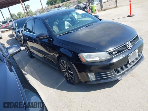 ✅ 2013 Volkswagen Jetta Autobahn • VIN: 3VW4A7AJ1DM364460 • Lot: 42425355. Listed on IAAI with 184,410 mi. Free auction sales archive from the USA and detailed vehicle history report at DreamBid. Image 1.