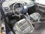 ✅ 2008 Volkswagen R32 • VIN: WVWKC71K08W041035 • Лот: 91371975. Опубликован ранее на Copart с пробегом 160 979 миль. Бесплатный доступ к архиву аукционных продаж из США и подробный отчёт об истории автомобиля на DreamBid. Изображение 8.