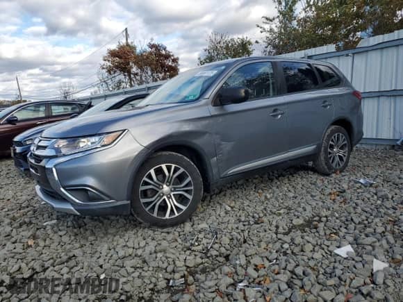 2018 Mitsubishi Outlander ES с VIN JA4AD2A37JZ011582, выставлен на аукционе Copart как лот 86881125 с пробегом 114 867 миль миль и Списание • Salvage title. История ставок и продаж доступна на DreamBid. Изображение 1.
