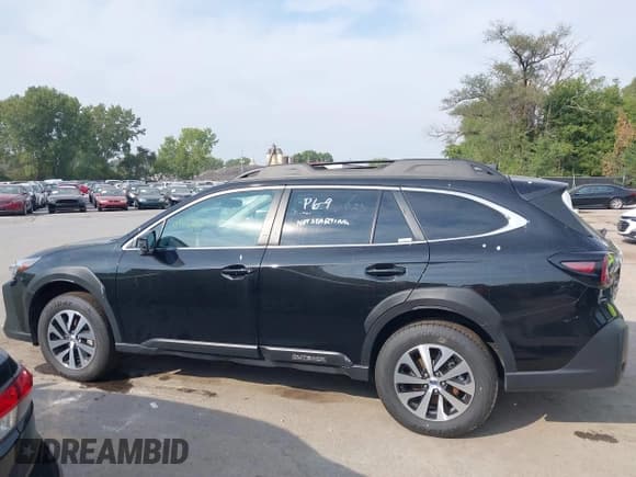 ✅ 2025 Subaru Outback Premium • VIN: 4S4BTAFC1S3216718 • Lot: 43250430. Listed on IAAI with 10,665 mi. Free auction sales archive from the USA and detailed vehicle history report at DreamBid. Image 15.