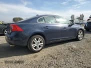 ✅ 2013 Volvo S60 T5 Premier • VIN: YV1612FS9D1217892 • Lot: 92730235. Wystawiony na Copart z przebiegiem 91 457 mil. Bezpłatny archiwum sprzedaży aukcyjnych z USA i szczegółowy raport historii pojazdu na DreamBid. Zdjęcie 3.