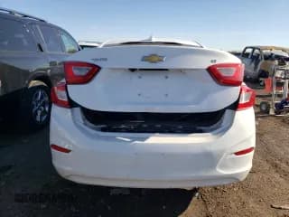 ✅ 2019 Chevrolet Cruze LT • VIN: 1G1BE5SM8K7146544 • Lot: 67289862. Listed on Copart with 99,716 mi. Free auction sales archive from the USA and detailed vehicle history report at DreamBid. Image 6.