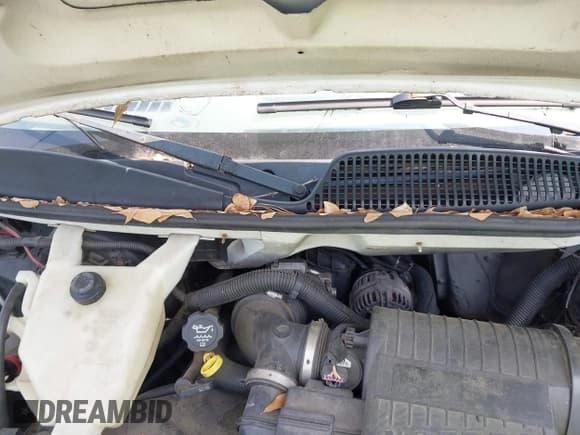 ✅ 2009 Chevrolet Express Cargo • VIN: 1GCGG25C191146374 • Lot: 42362448. Listed on IAAI with 318,817 mi. Free auction sales archive from the USA and detailed vehicle history report at DreamBid. Image 10.