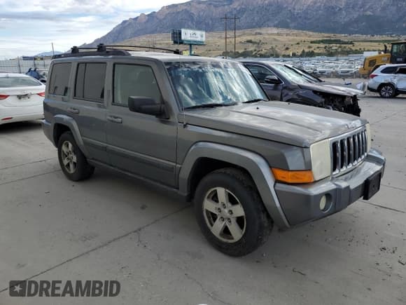 ✅ 2008 Jeep Commander Sport • VIN: 1J8HG48N68C172106 • Лот: 80186665. Опубликован ранее на Copart с пробегом 286 825 миль. Бесплатный доступ к архиву аукционных продаж из США и подробный отчёт об истории автомобиля на DreamBid. Изображение 4.