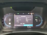 ✅ 2023 Volvo C40 Ultimate • VIN: YV4ED3GM6P2052023 • Lot: 45006474. Wystawiony na Copart z przebiegiem 4 598 mil. Bezpłatny archiwum sprzedaży aukcyjnych z USA i szczegółowy raport historii pojazdu na DreamBid. Zdjęcie 9.