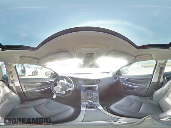 ✅ 2015 Volvo S60 T5 Drive-E Platinum • VIN: YV140MFDXF1302217 • Lot: 50373865. Listed on Copart with Not provided. Free auction sales archive from the USA and detailed vehicle history report at DreamBid. Image 12.