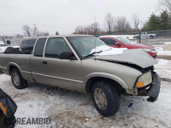 ✅ 2003 GMC Sonoma SLS • VIN: 1GTCS19X738237992 • Lot: 41345031. Wystawiony na IAAI z przebiegiem 154 597 mil. Bezpłatny archiwum sprzedaży aukcyjnych z USA i szczegółowy raport historii pojazdu na DreamBid. Zdjęcie 14.