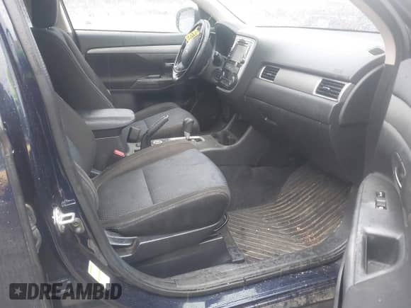 2016 Mitsubishi Outlander SE с VIN JA4AZ3A31GZ064729, выставлен на аукционе IAAI как лот 43529258 с пробегом Не указан миль и . История ставок и продаж доступна на DreamBid. Изображение 5.