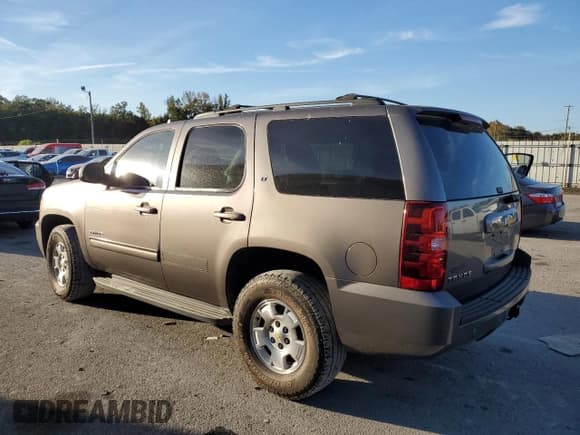 ✅ 2012 Chevrolet Tahoe LT • VIN: 1GNSCBE06CR283256 • Lot: 87086235. Listed on Copart with 219,510 mi. Free auction sales archive from the USA and detailed vehicle history report at DreamBid. Image 2.