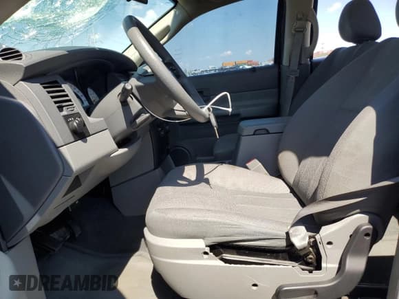 ✅ 2005 Dodge Durango SXT • VIN: 1D4HB38N95F624546 • Лот: 70493515. Опубликован ранее на Copart с пробегом 132 254 миль. Бесплатный доступ к архиву аукционных продаж из США и подробный отчёт об истории автомобиля на DreamBid. Изображение 7.