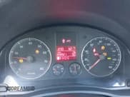 ✅ 2008 Volkswagen Jetta SE • VIN: 3VWRZ71K58M066748 • Lot: 41734613. Wystawiony na IAAI z przebiegiem 228 921 mil. Bezpłatny archiwum sprzedaży aukcyjnych z USA i szczegółowy raport historii pojazdu na DreamBid. Zdjęcie 7.