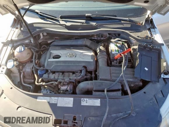 ✅ 2012 Volkswagen CC Lux • VIN: WVWHP7AN8CE507169 • Lot: 81402205. Wystawiony na Copart z przebiegiem 117 792 mil. Bezpłatny archiwum sprzedaży aukcyjnych z USA i szczegółowy raport historii pojazdu na DreamBid. Zdjęcie 11.