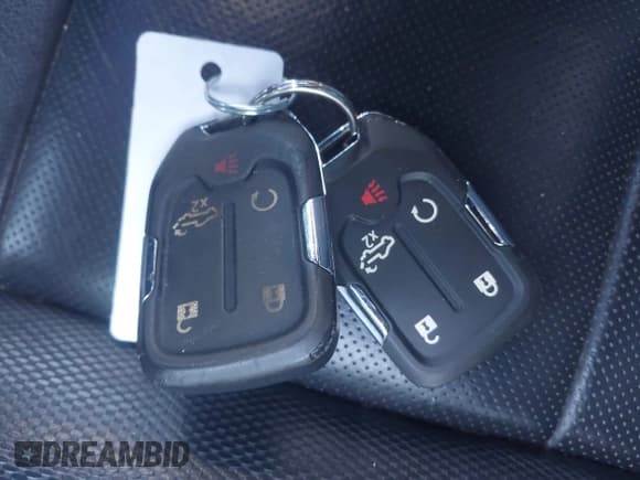 ✅ 2020 Chevrolet Silverado 1500 High Country • VIN: 3GCUYHEL9LG204193 • Lot: 43716850. Listed on IAAI with 112,797 mi. Free auction sales archive from the USA and detailed vehicle history report at DreamBid. Image 11.