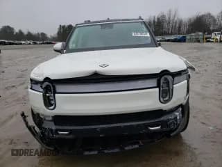 ✅ 2023 Rivian R1S Adventure • VIN: 7PDSGABA8PN007929 • Lot: 83676634. Wystawiony na Copart z przebiegiem 20 452 mil. Bezpłatny archiwum sprzedaży aukcyjnych z USA i szczegółowy raport historii pojazdu na DreamBid. Zdjęcie 5.