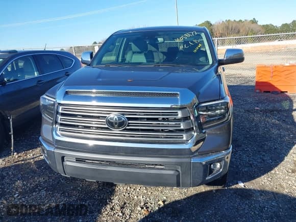 ✅ 2021 Toyota Tundra Limited • VIN: 5TFHY5F14MX996246 • Lot: 41058172. Listed on IAAI with 39,080 mi. Free auction sales archive from the USA and detailed vehicle history report at DreamBid. Image 12.