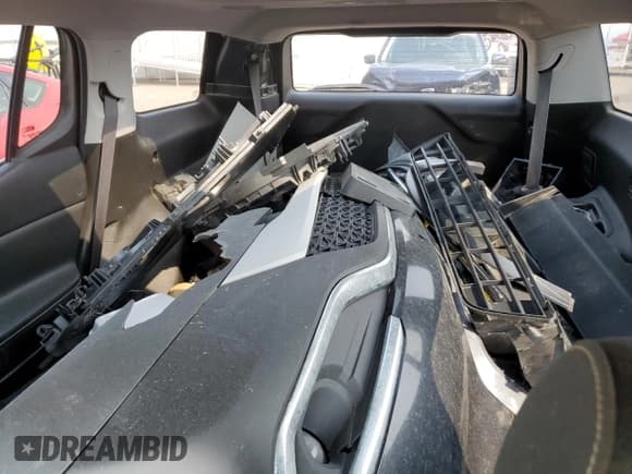 ✅ 2017 GMC Acadia SLE • VIN: 1GKKNSLS0HZ323463 • Lot: 65687185. Wystawiony na Copart z przebiegiem Nie podano. Bezpłatny archiwum sprzedaży aukcyjnych z USA i szczegółowy raport historii pojazdu na DreamBid. Zdjęcie 10.