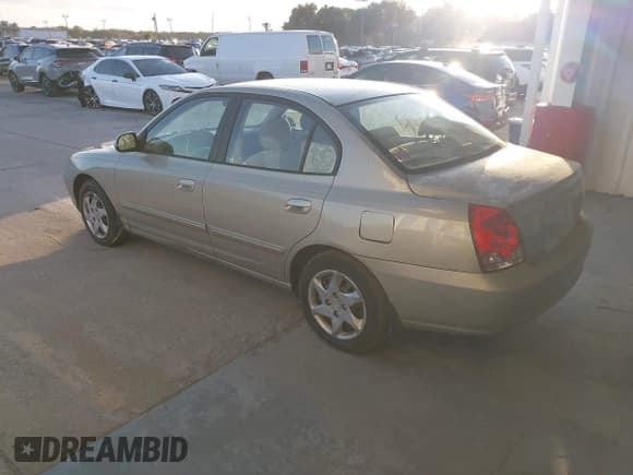 ✅ 2005 Hyundai Elantra GLS • VIN: KMHDN46D15U172179 • Lot: 43619645. Listed on IAAI with 174,645 mi. Free auction sales archive from the USA and detailed vehicle history report at DreamBid. Image 3.