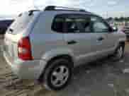 2007 Hyundai Tucson GLS z VIN KM8JM12B17U617967, wystawiony jako Copart lot #77712514 z przebiegiem 164 191 mil mil oraz Czysty tytuł • Clean title. Historia ofert i sprzedaży dostępna na DreamBid. Obrazek 3.