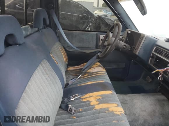 ✅ 1992 Chevrolet S-10 • VIN: 1GCCS14Z5N8130452 • Lot: 89692115. Wystawiony na Copart z przebiegiem 163 461 mil. Bezpłatny archiwum sprzedaży aukcyjnych z USA i szczegółowy raport historii pojazdu na DreamBid. Zdjęcie 10.