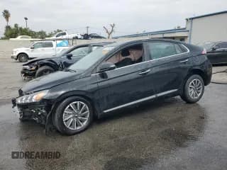 ✅ 2021 Hyundai Ioniq Limited • VIN: KMHC85LJ8MU079144 • Лот: 67021455. Опубликован ранее на Copart с пробегом 27 399 миль. Бесплатный доступ к архиву аукционных продаж из США и подробный отчёт об истории автомобиля на DreamBid. Изображение 1.