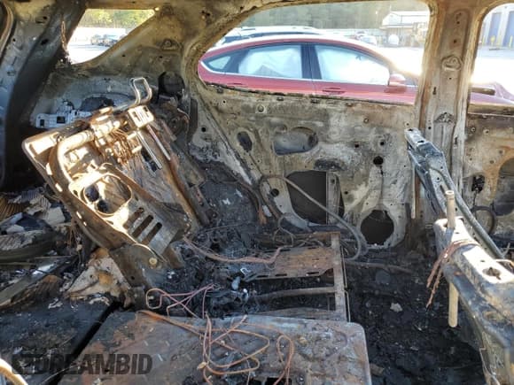 ✅ 2022 Chevrolet Equinox LT • VIN: 3GNAXUEV9NL172735 • Lot: 84733145. Listed on Copart with Not provided. Free auction sales archive from the USA and detailed vehicle history report at DreamBid. Image 11.