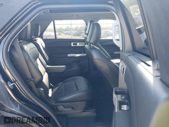 2022 Ford Explorer Limited with VIN 1FMSK8FH1NGA76934, listed as a IAAI auction lot 43288850 with 35,248 mi miles and . Bid and sale history available at DreamBid. Image 8.