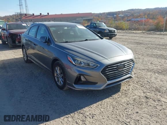 ✅ 2018 Hyundai Sonata SE • VIN: 5NPE24AF7JH637661 • Лот: 43591747. Опубликован ранее на IAAI с пробегом 127 225 миль. Бесплатный доступ к архиву аукционных продаж из США и подробный отчёт об истории автомобиля на DreamBid. Изображение 1.