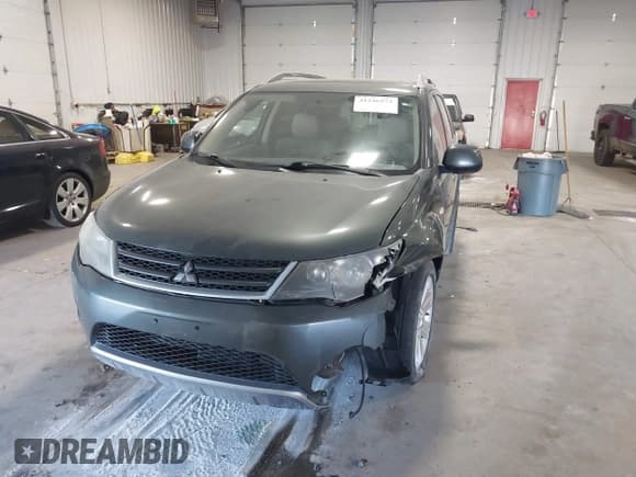 ✅ 2008 Mitsubishi Outlander SE • VIN: JA4LS31W18Z015748 • Лот: 41246574. Опубликован ранее на IAAI с пробегом 108 322 миль. Бесплатный доступ к архиву аукционных продаж из США и подробный отчёт об истории автомобиля на DreamBid. Изображение 6.